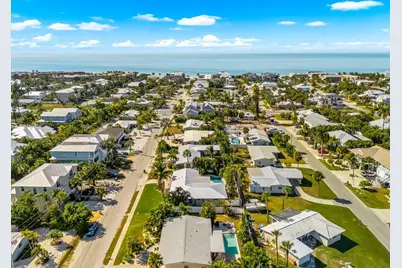 310 66th Street, Holmes Beach, FL 34217 - Photo 59