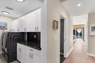 7300 Cove Terrace, Sarasota, FL 34231 - Photo 49