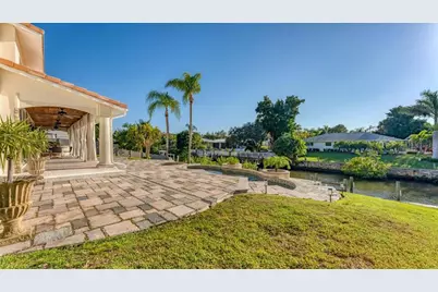 7300 Cove Terrace, Sarasota, FL 34231 - Photo 51