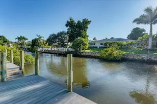 7300 Cove Terrace, Sarasota, FL 34231 - Photo 55