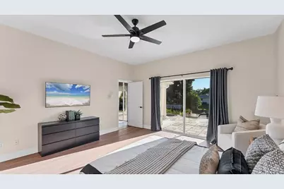 7300 Cove Terrace, Sarasota, FL 34231 - Photo 45