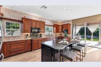 7300 Cove Terrace, Sarasota, FL 34231 - Photo 17