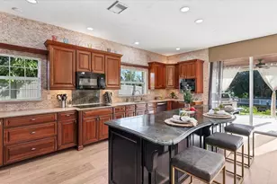 7300 Cove Terrace, Sarasota, FL 34231 - Photo 17