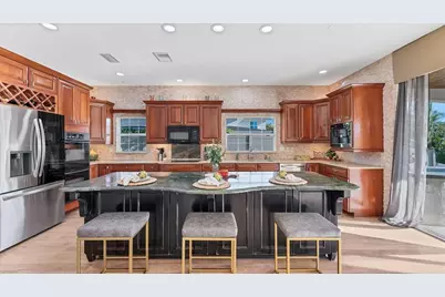 7300 Cove Terrace, Sarasota, FL 34231 - Photo 19