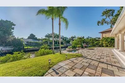 7300 Cove Terrace, Sarasota, FL 34231 - Photo 55