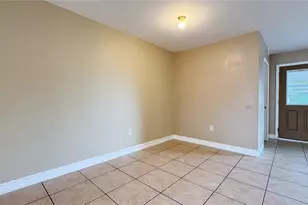 933 SE 26th St, Cape Coral, FL 33904 - Photo 17