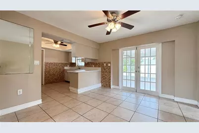 933 SE 26th Street, Cape Coral, FL 33904 - Photo 5