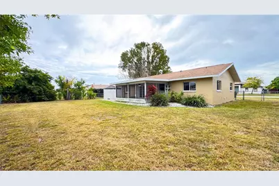 933 SE 26th Street, Cape Coral, FL 33904 - Photo 21