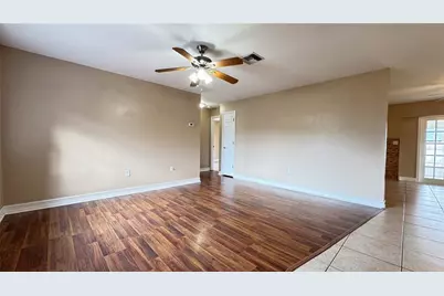 933 SE 26th Street, Cape Coral, FL 33904 - Photo 9