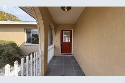 933 SE 26th Street, Cape Coral, FL 33904 - Photo 15