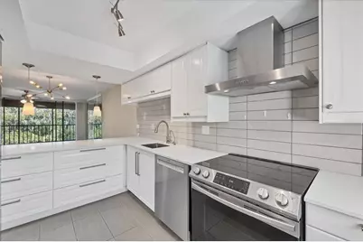 3363 Cross Creek Drive #3363, Sarasota, FL 34231 - Photo 7