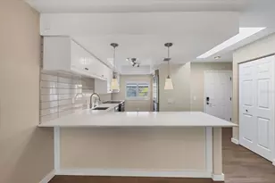 3363 Cross Creek Dr, Sarasota, FL 34231 - Photo 3