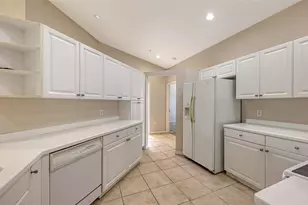 7641 Sweetbay Cir, Bradenton, FL 34203 - Photo 17