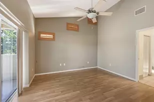 7641 Sweetbay Cir, Bradenton, FL 34203 - Photo 9