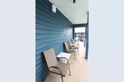 3001 Bee Ridge Road #207, Sarasota, FL 34239 - Photo 13