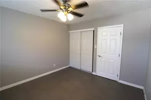 3001 Bee Ridge Rd, Sarasota, FL 34239 - Photo 7