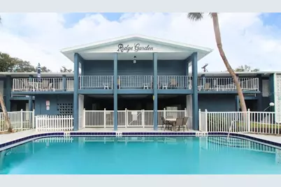 3001 Bee Ridge Road #207, Sarasota, FL 34239 - Photo 9