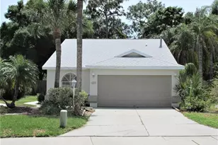 4218 St Charles Dr, Sarasota, FL 34243 - Photo 1