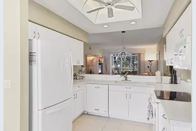 9470 High Gate Drive #2212, Sarasota, FL 34238 - Photo 15