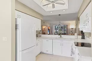 9470 High Gate Dr, Sarasota, FL 34238 - Photo 15