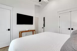 305 73rd St, Holmes Beach, FL 34217 - Photo 45