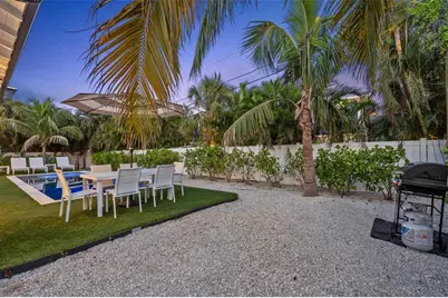 305 73rd Street, Holmes Beach, FL 34217 - Photo 17