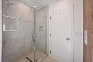 2590 Floyd St, Sarasota, FL 34239 - Photo 43