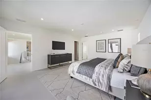 2590 Floyd St, Sarasota, FL 34239 - Photo 33