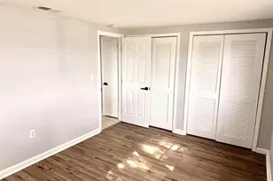 114 Sunnyside Dr, Venice, FL 34293 - Photo 5