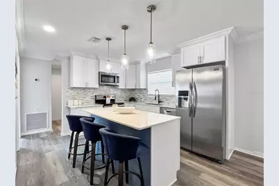 1008 37th Street W, Bradenton, FL 34205 - Photo 3