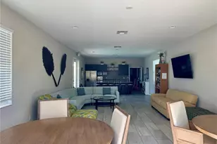 2921 Trustee Ave, Sarasota, FL 34243 - Photo 29