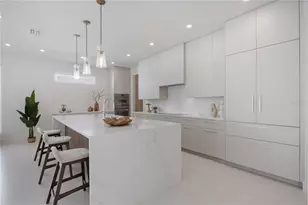 2596 Floyd St, Sarasota, FL 34239 - Photo 7