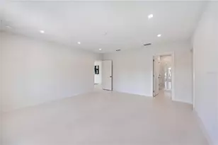 2596 Floyd St, Sarasota, FL 34239 - Photo 41