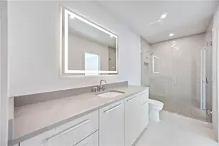 2596 Floyd St, Sarasota, FL 34239 - Photo 65