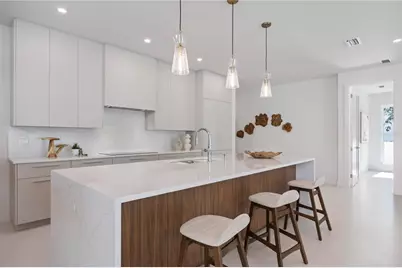 2596 Floyd Street, Sarasota, FL 34239 - Photo 11