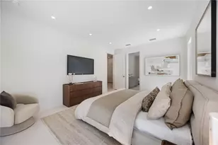 2596 Floyd St, Sarasota, FL 34239 - Photo 29