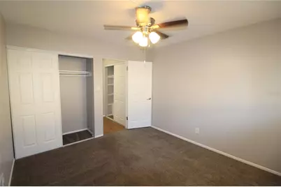 3001 Bee Ridge Road #223, Sarasota, FL 34239 - Photo 7