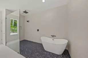 3500 Bay Shore Rd, Sarasota, FL 34234 - Photo 27