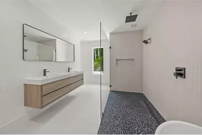 3500 Bay Shore Road, Sarasota, FL 34234 - Photo 25