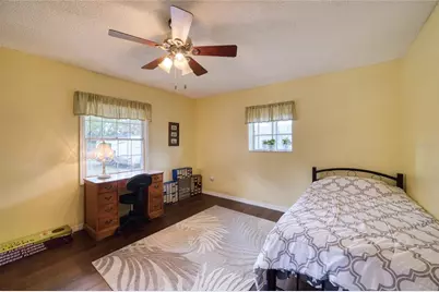 3908 Oak Grove Drive, Sarasota, FL 34243 - Photo 15