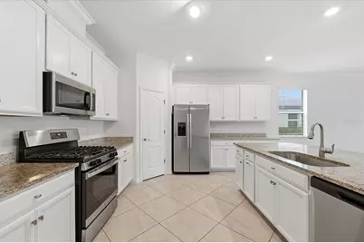 2607 Avolet Court, Lakewood Ranch, FL 34211 - Photo 11