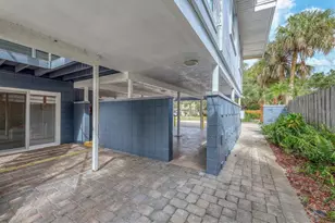 1236 13th St, Sarasota, FL 34236 - Photo 9