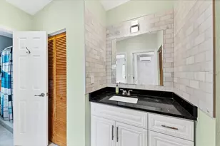 1236 13th St, Sarasota, FL 34236 - Photo 41