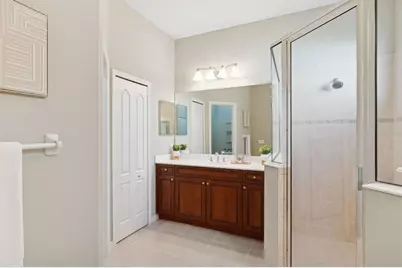 12204 Thornhill Court, Lakewood Ranch, FL 34202 - Photo 41