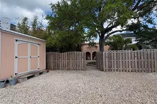 1516 Oak St, Sarasota, FL 34236 - Photo 47