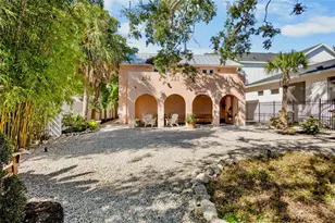 1516 Oak St, Sarasota, FL 34236 - Photo 9