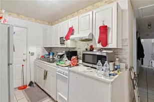 1407 Taft Ave, Clearwater, FL 33755 - Photo 11