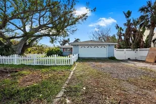 6901 Poinsetta Ave, Longboat Key, FL 34228 - Photo 9