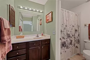 5205 Lake Village Dr, Sarasota, FL 34235 - Photo 15