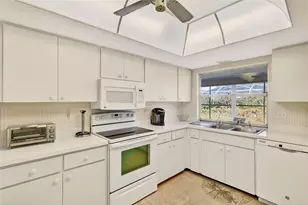 6812 19th Ave W, Bradenton, FL 34209 - Photo 9